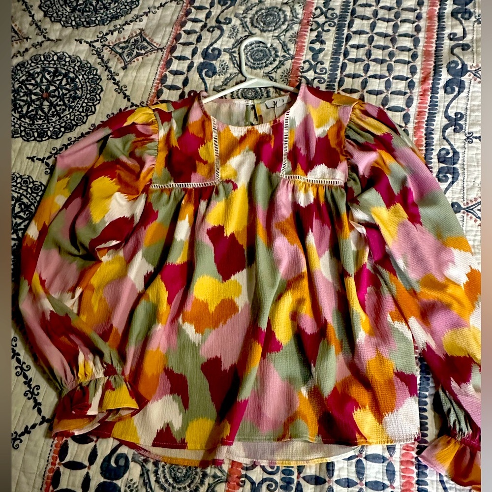 Fate- colorful blouse